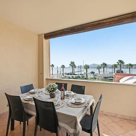 Molara By Moresca, Frontemare Daire