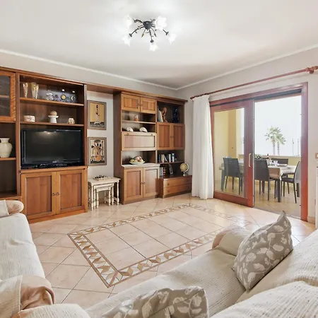Molara By Moresca, Frontemare