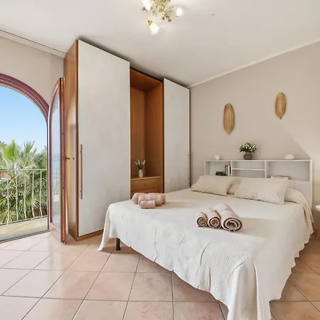 Lägenhet Molara By Moresca, Frontemare *