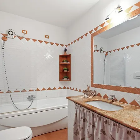 Molara By Moresca, Frontemare Golfo Aranci